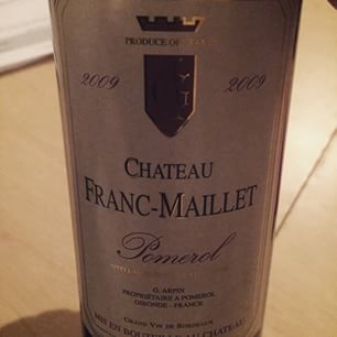  Ce soir on a un truc à fêter à la maison. On se fait plaisir : #Pomerol 2009 ! #Bordeaux 