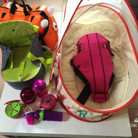 10 Accessoires voyage avec bébé indispensables