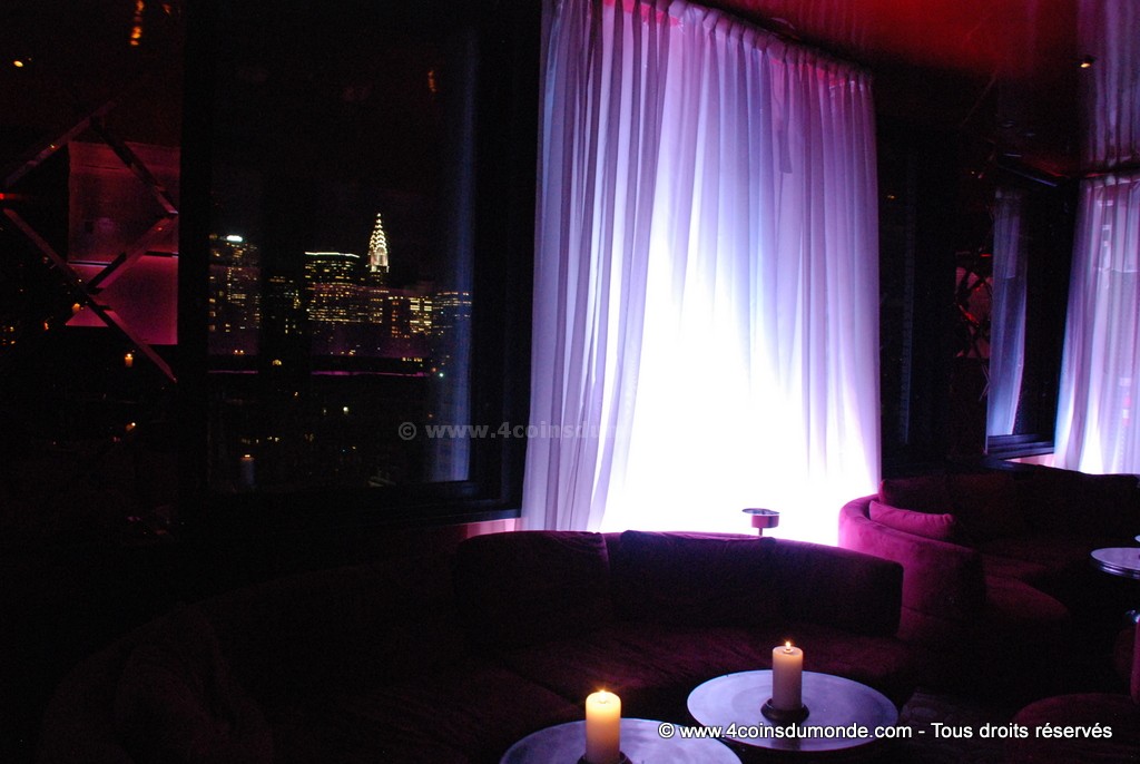 L'intérieur du restaurant Rooftop Bar L'intérieur du restaurant Rooftop Bar