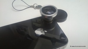 L'objectif Fisheye accroché à l'iPhone