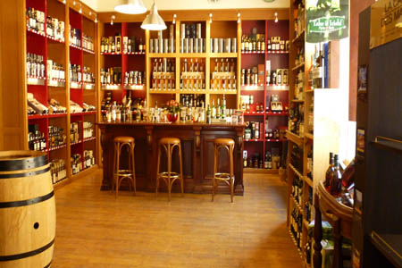 Ne manquez pas la meilleur cave à vin et whisky de Bordeaux art et vins meilleur cave à bordeaux