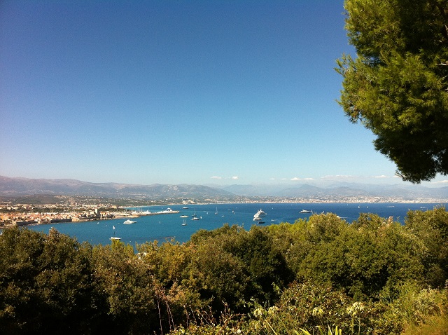 Vue depuis le Cap d'Antibes Vue depuis le Cap d'Antibes